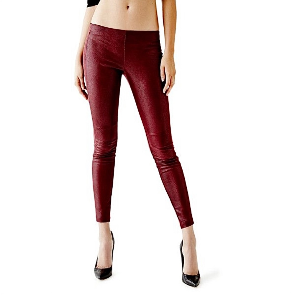 NWT❗️GUESS Red Faux Leather Reptilian Leggings